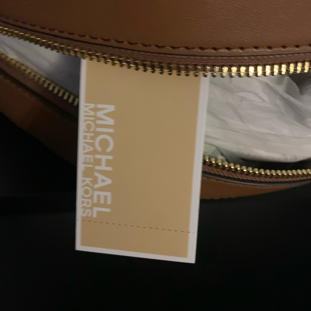 Michael Kors Jaycee Large Brown Dome Backpack with Monogram Patterned NWT - Picture 9 of 10